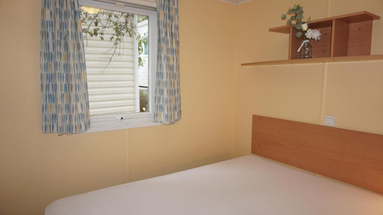 Chalets Met Buitenkeuken Op Camping Lei Suves - Joycasa روكبرون-سور-أرجينس المظهر الخارجي الصورة