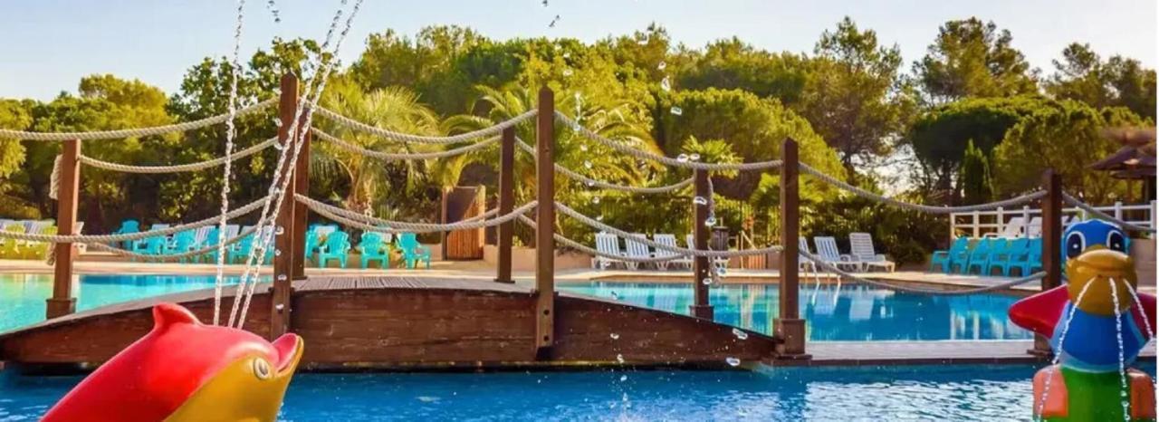 Chalets Met Buitenkeuken Op Camping Lei Suves - Joycasa روكبرون-سور-أرجينس المظهر الخارجي الصورة