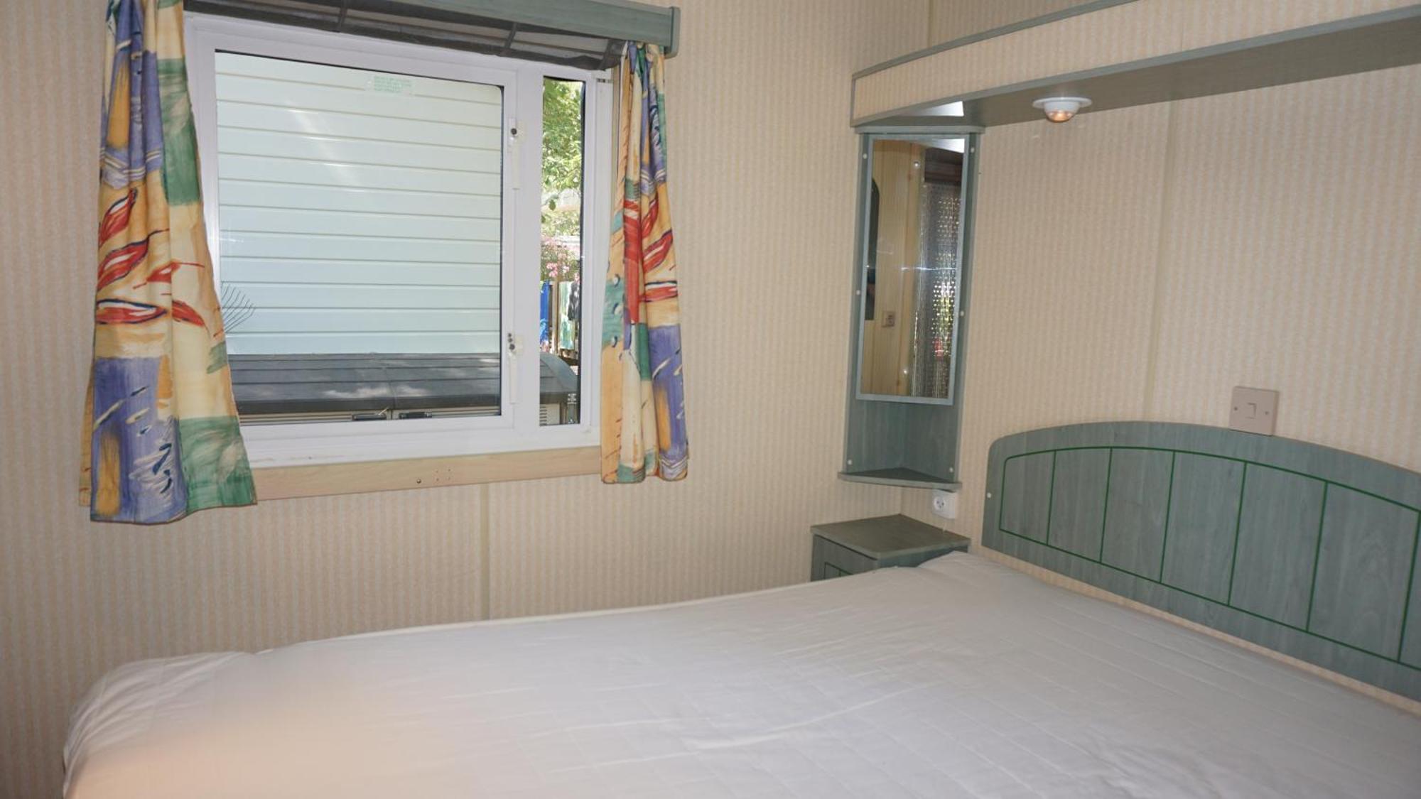 Chalets Met Buitenkeuken Op Camping Lei Suves - Joycasa روكبرون-سور-أرجينس الغرفة الصورة
