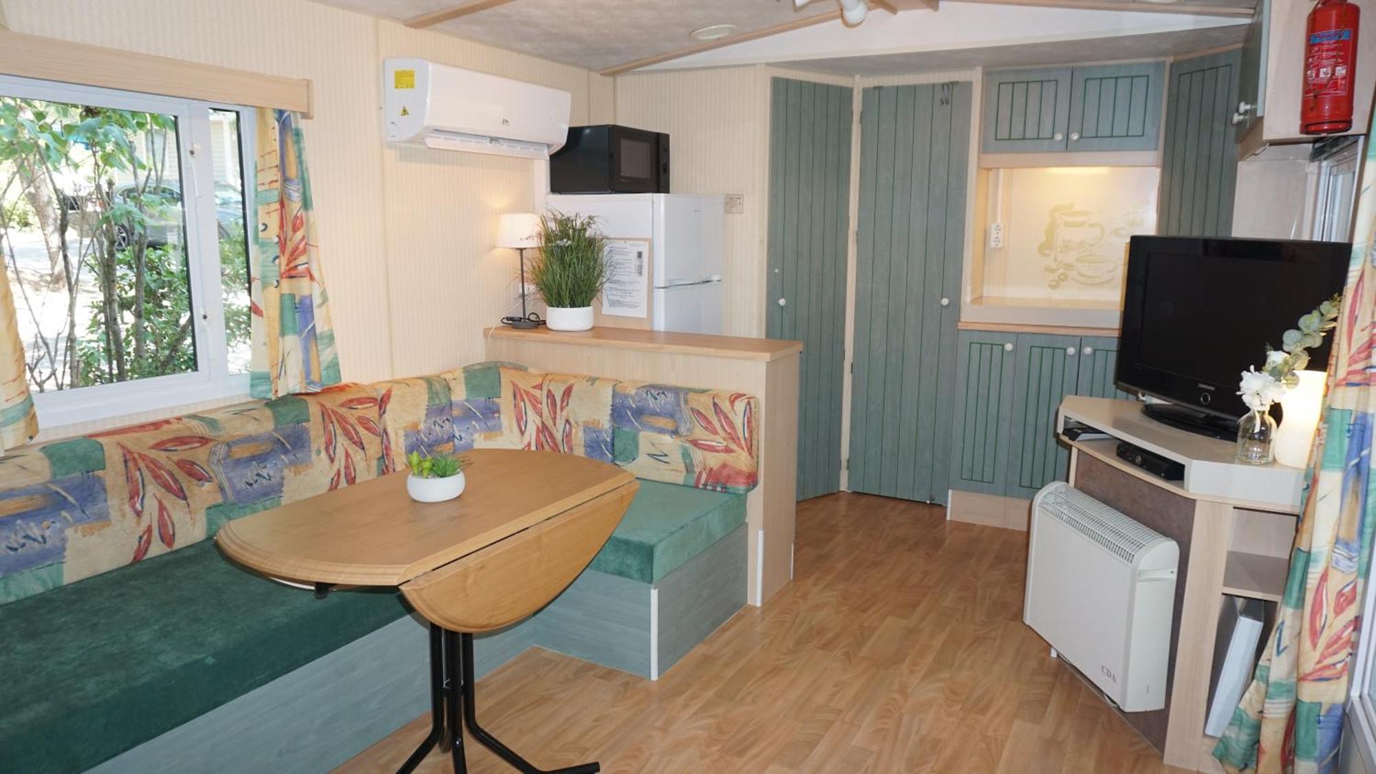 Chalets Met Buitenkeuken Op Camping Lei Suves - Joycasa روكبرون-سور-أرجينس الغرفة الصورة