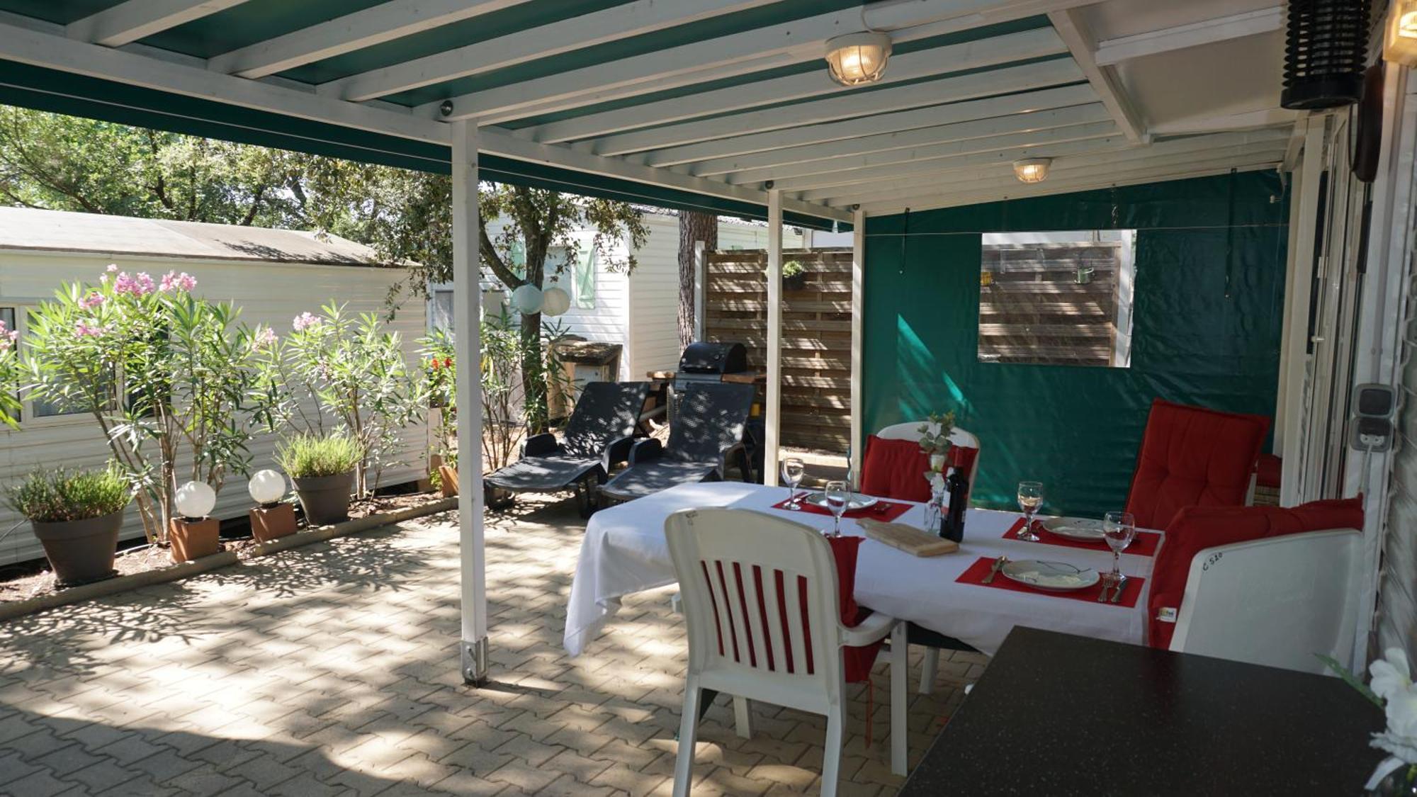 Chalets Met Buitenkeuken Op Camping Lei Suves - Joycasa روكبرون-سور-أرجينس الغرفة الصورة