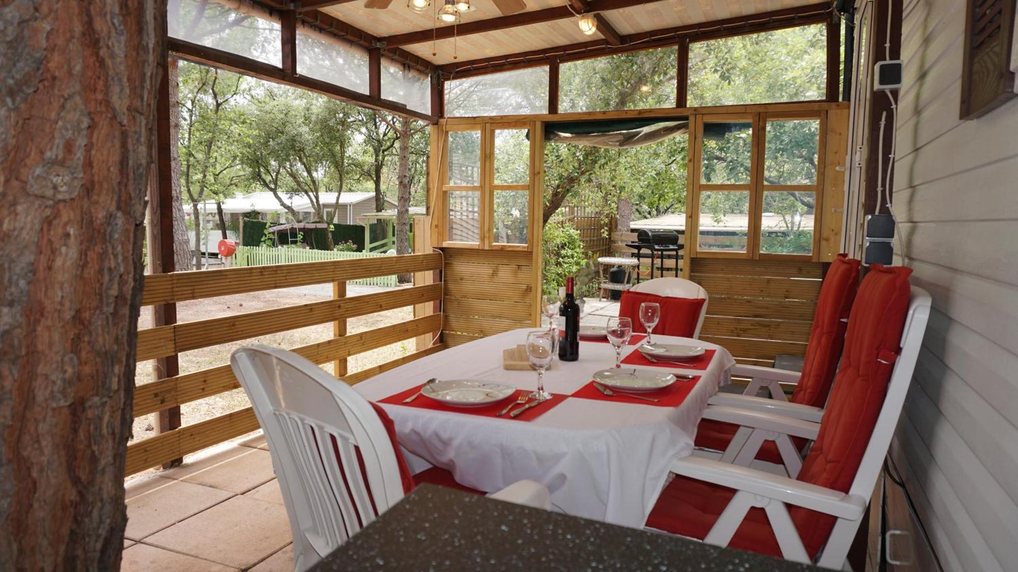 Chalets Met Buitenkeuken Op Camping Lei Suves - Joycasa روكبرون-سور-أرجينس الغرفة الصورة